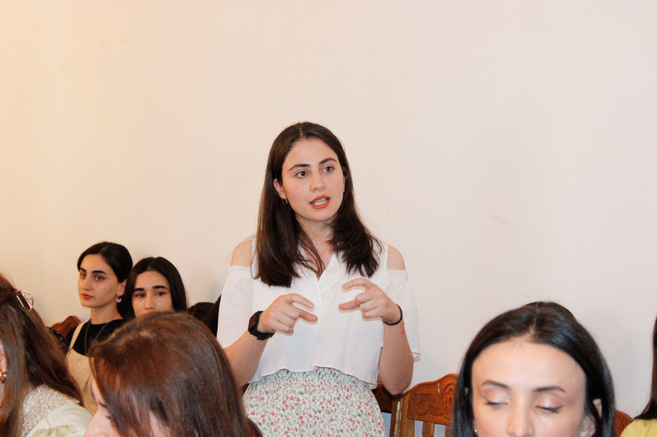 "Media savadlılığı" mövzusunda seminar keçirildi - FOTOLAR